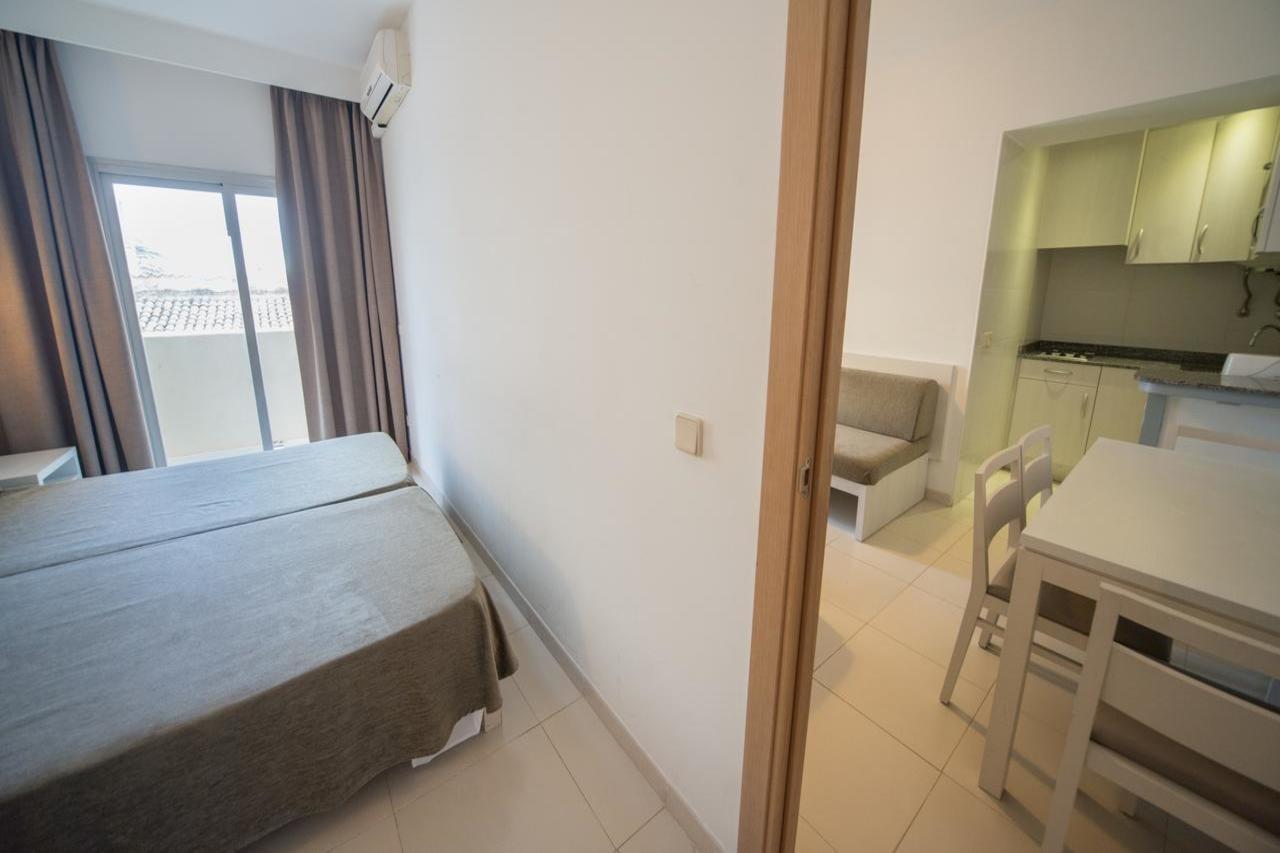 Cabot Tres Torres Apartamentos Playa de Palma  Bagian luar foto
